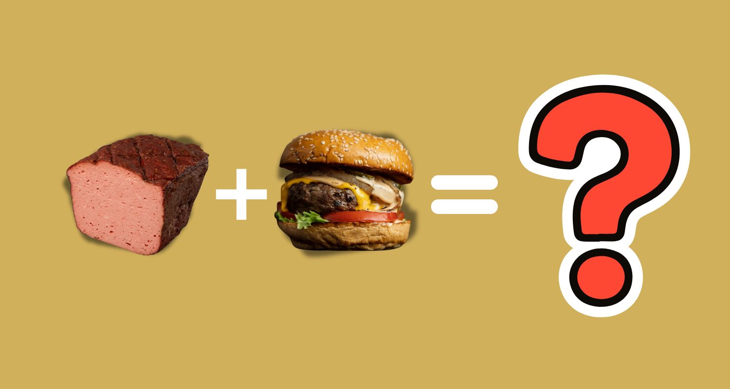 Leberkäse-Burger: BBQ-Sauce, Cheddar & Pickles